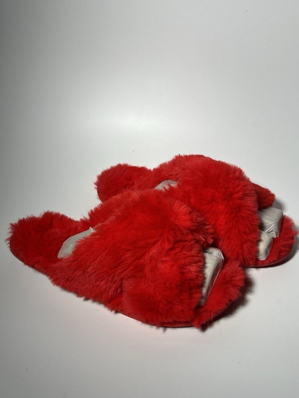 Target Girls Red Plush Criss Cross Slide Slippers Size L 4-5